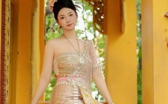 八字奶是什么意思